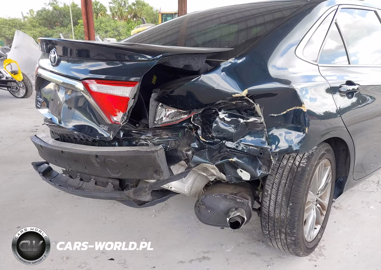 2016 Toyota Camry Se VIN:4T1BF1FK4GU256064 - 6