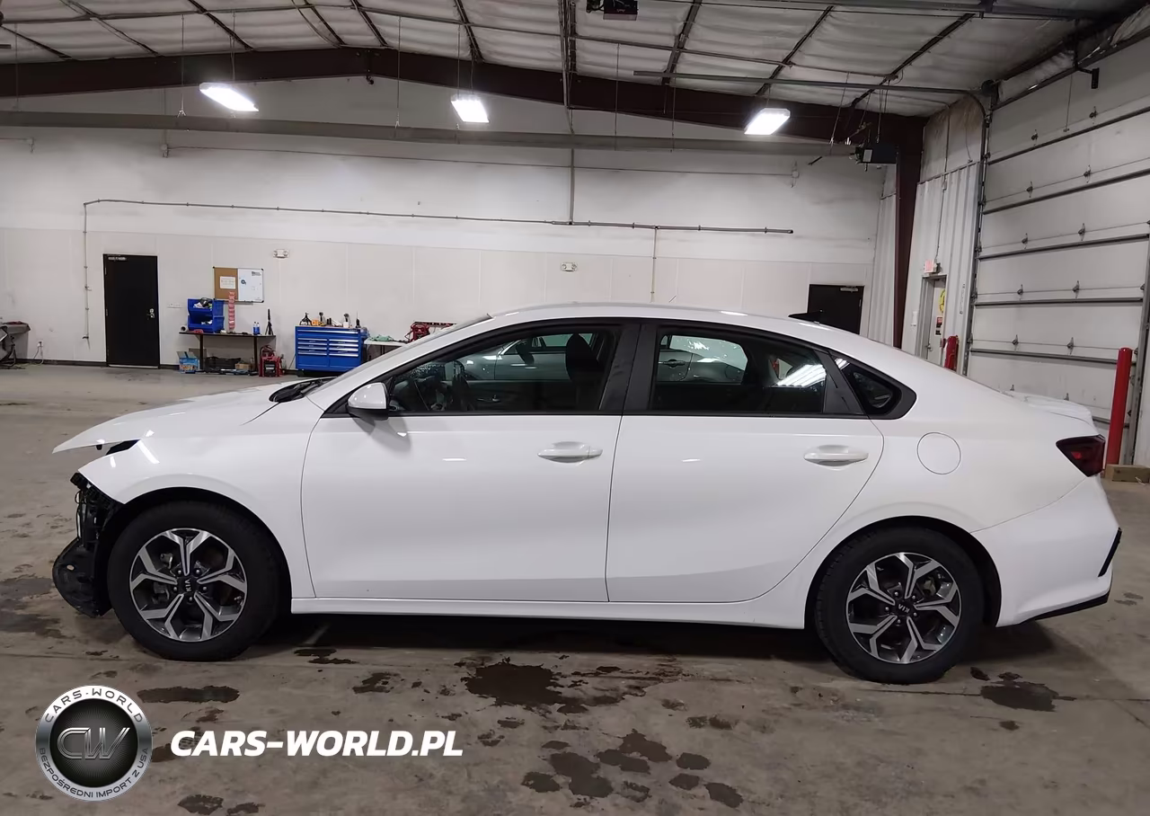 2021 Kia Forte Lxs VIN:3KPF24AD0ME410811 - 14
