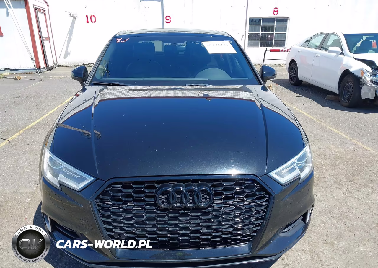 2018 Audi A3 2.0T Premium VIN:WAUAUGFF2J1027089 - 13