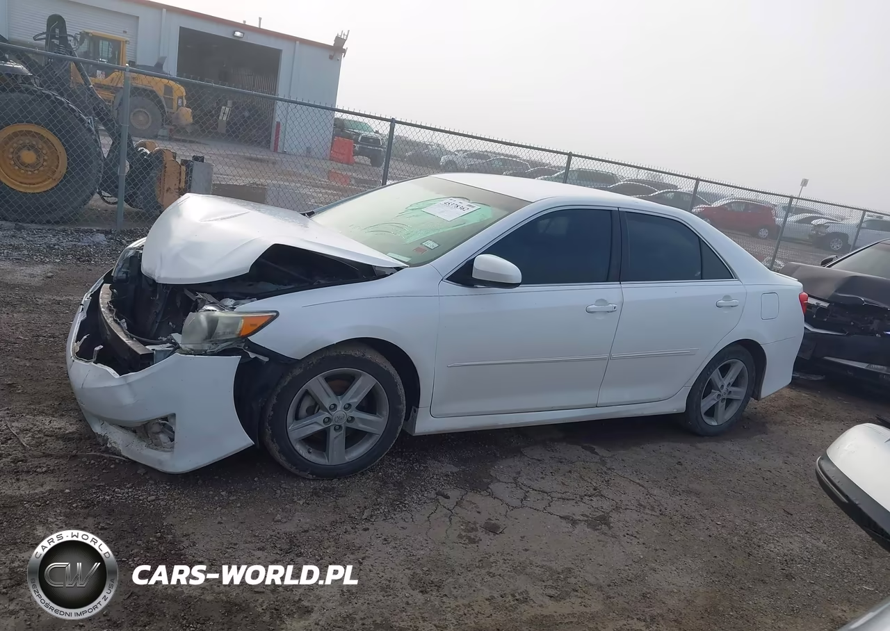 2014 Toyota Camry Se VIN:4T1BF1FK6EU741304 - 14