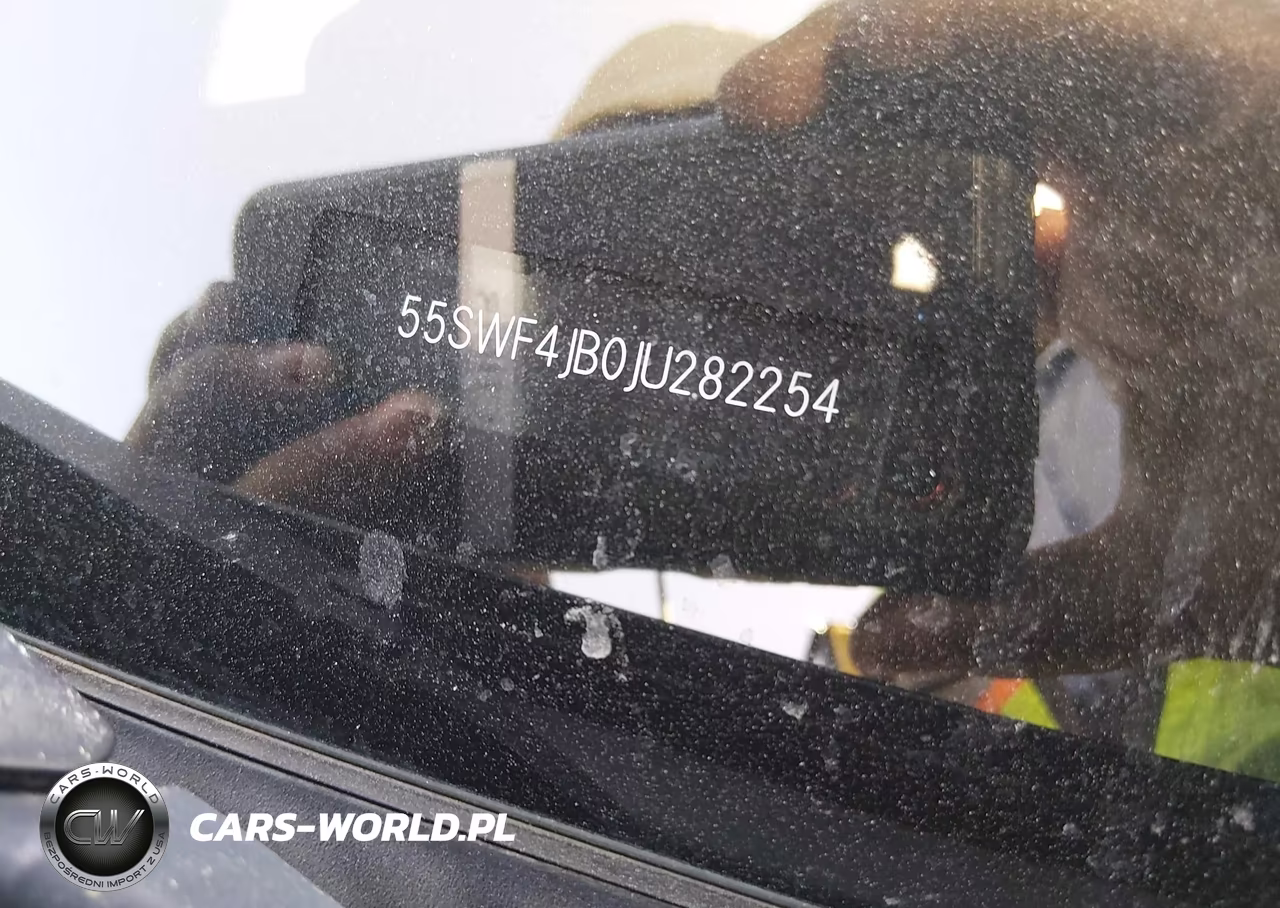 2018 Mercedes-Benz C 300 VIN:55SWF4JB0JU282254 - 9