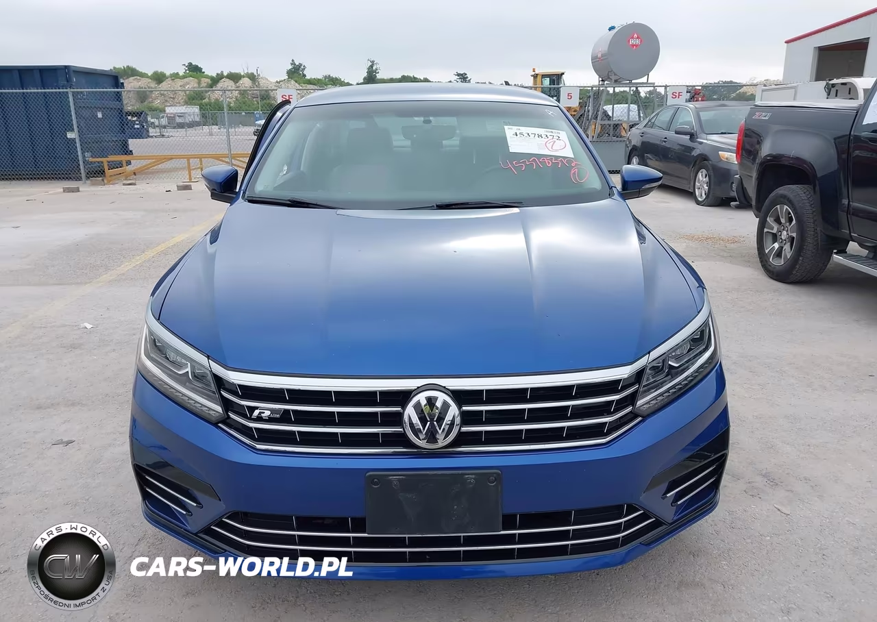 2017 Volkswagen Passat 1.8T R-Line VIN:1VWDT7A30HC002459 - 12