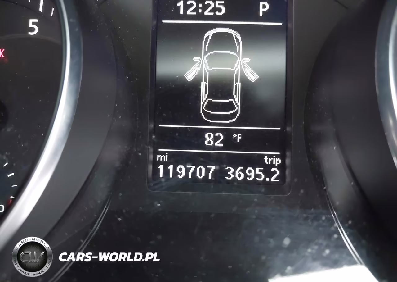 2017 Volkswagen Passat 1.8T R-Line VIN:1VWDT7A30HC002459 - 15