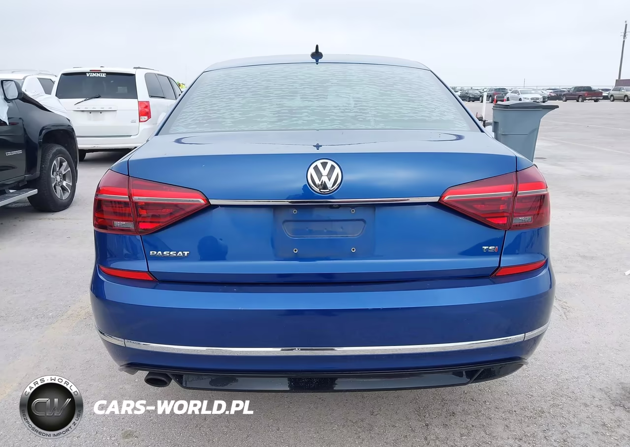 2017 Volkswagen Passat 1.8T R-Line VIN:1VWDT7A30HC002459 - 16