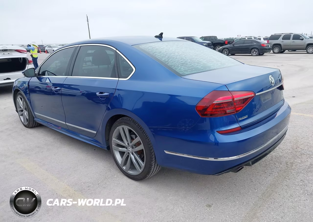 2017 Volkswagen Passat 1.8T R-Line VIN:1VWDT7A30HC002459 - 3