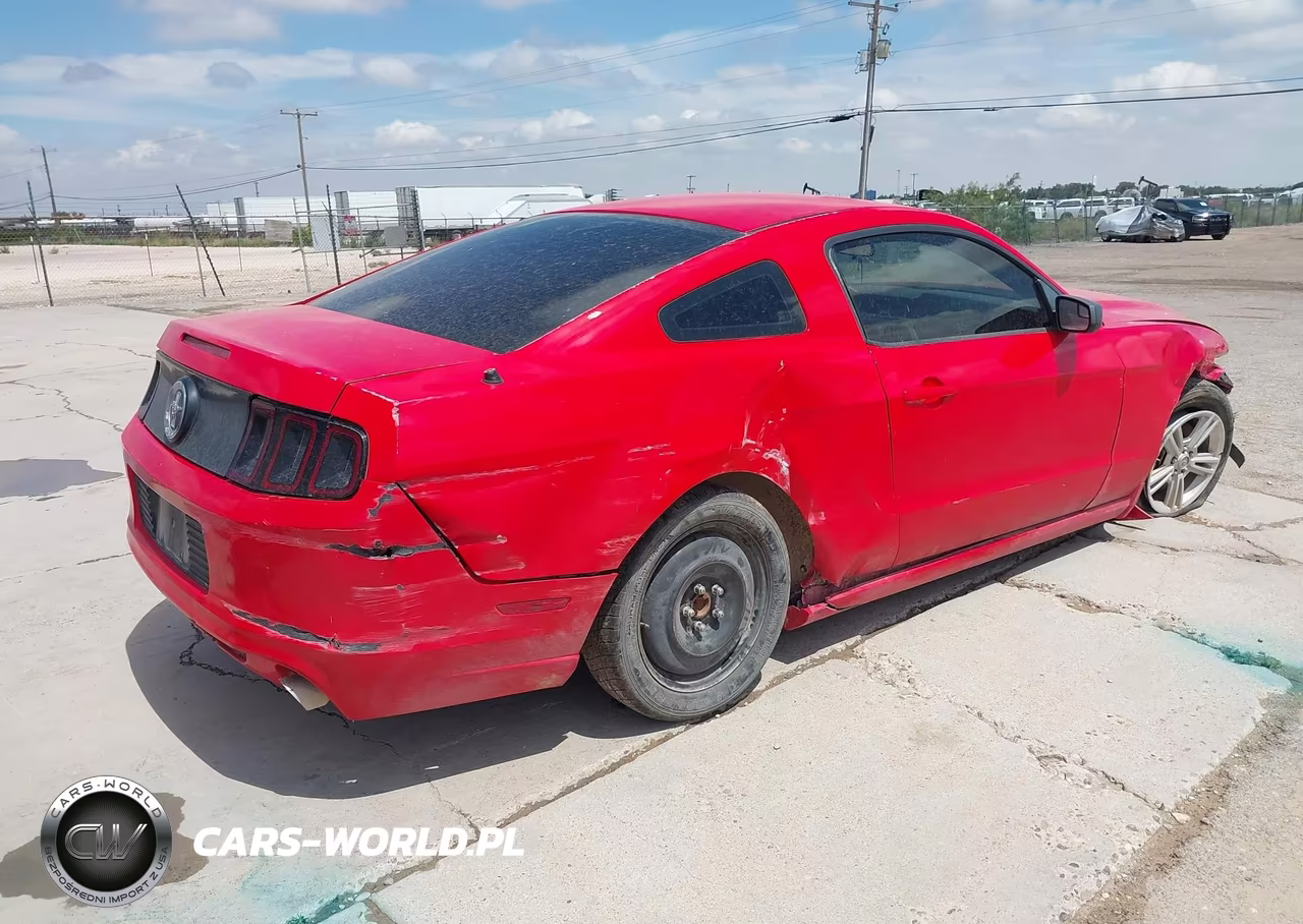 2014 Ford Mustang V6 VIN:1ZVBP8AM2E5237892 - 4