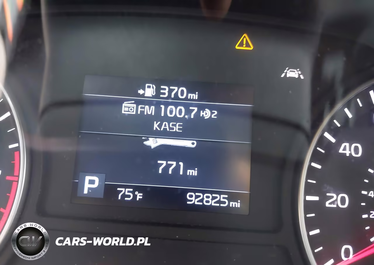 2019 Kia Optima Ex VIN:5XXGU4L13KG330800 - 16