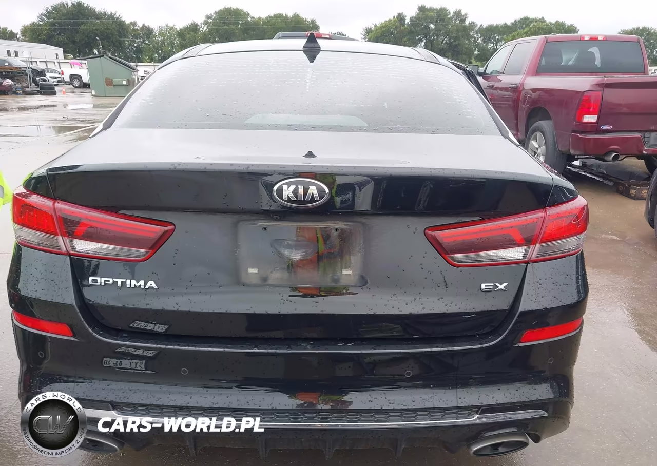 2019 Kia Optima Ex VIN:5XXGU4L13KG330800 - 17