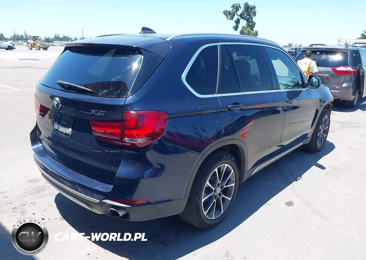 2017 BMW X5 xDrive35I VIN:5UXKR0C36H0V81650 - 4