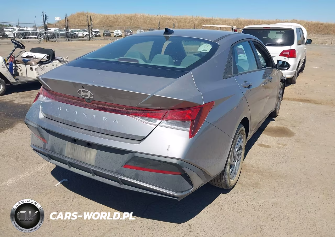 2024 Hyundai Elantra Sel VIN:KMHLM4DG0RU807846 - 4