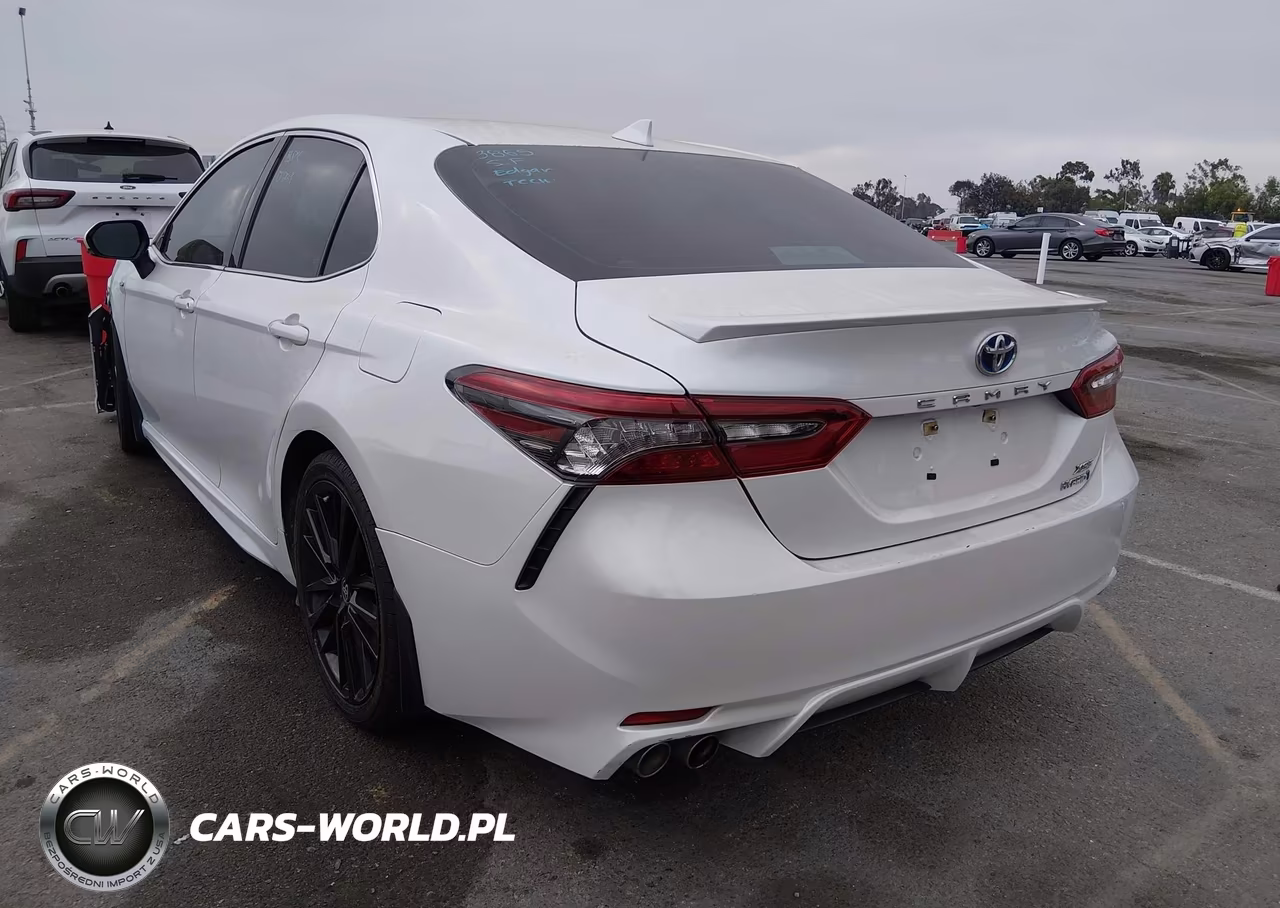 2021 Toyota Camry Xse Hybrid VIN:4T1K31AK2MU550686 - 3