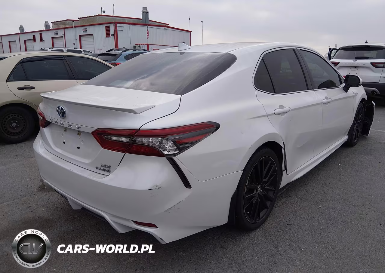 2021 Toyota Camry Xse Hybrid VIN:4T1K31AK2MU550686 - 4