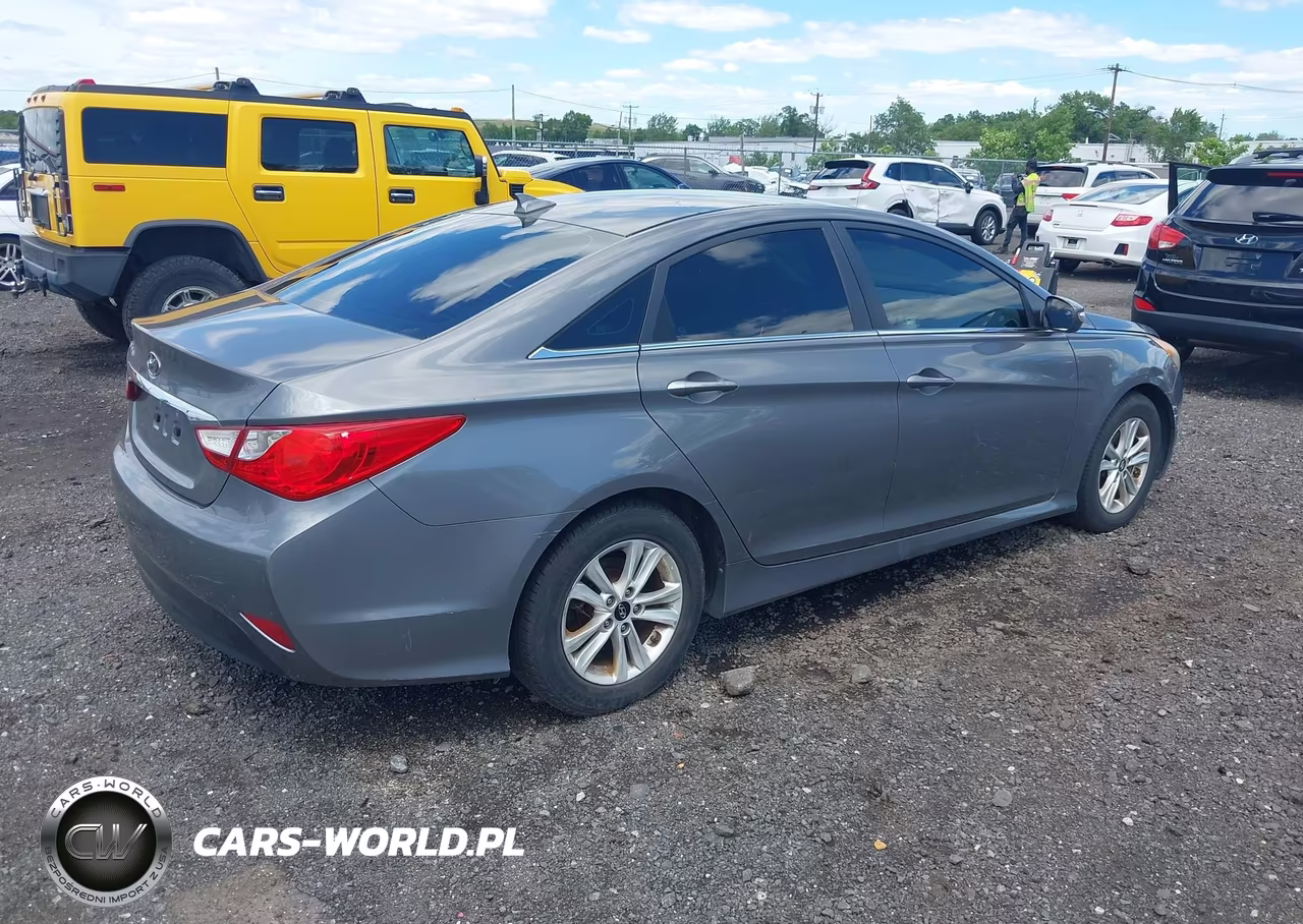 2014 Hyundai Sonata Gls VIN:5NPEB4AC5EH875083 - 4