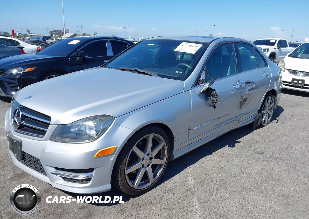 2014 Mercedes-Benz C 250 Sport VIN:WDDGF4HB2EA960938 - 2