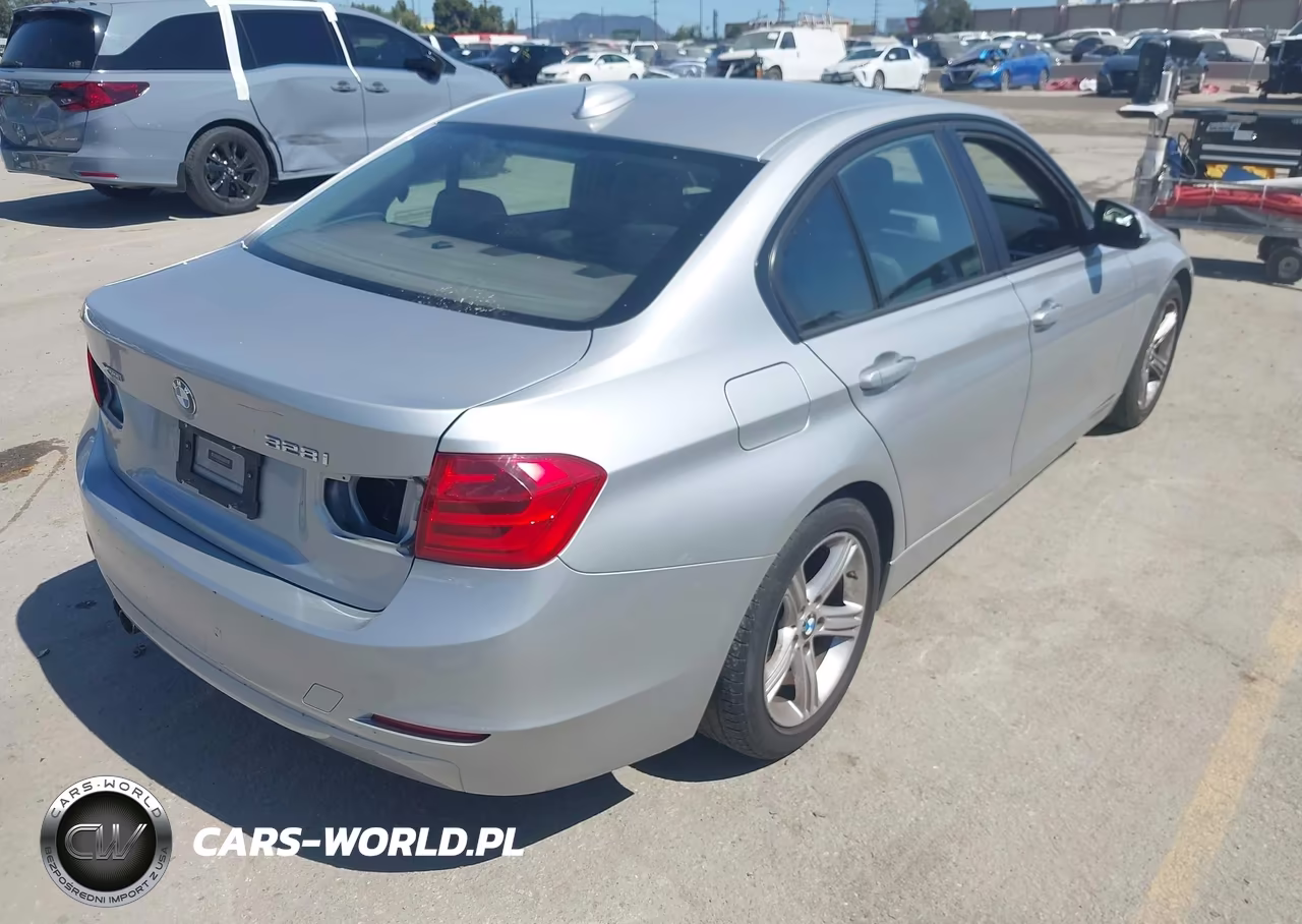 2013 BMW 328I xDrive VIN:WBA3B5C53DF591419 - 4
