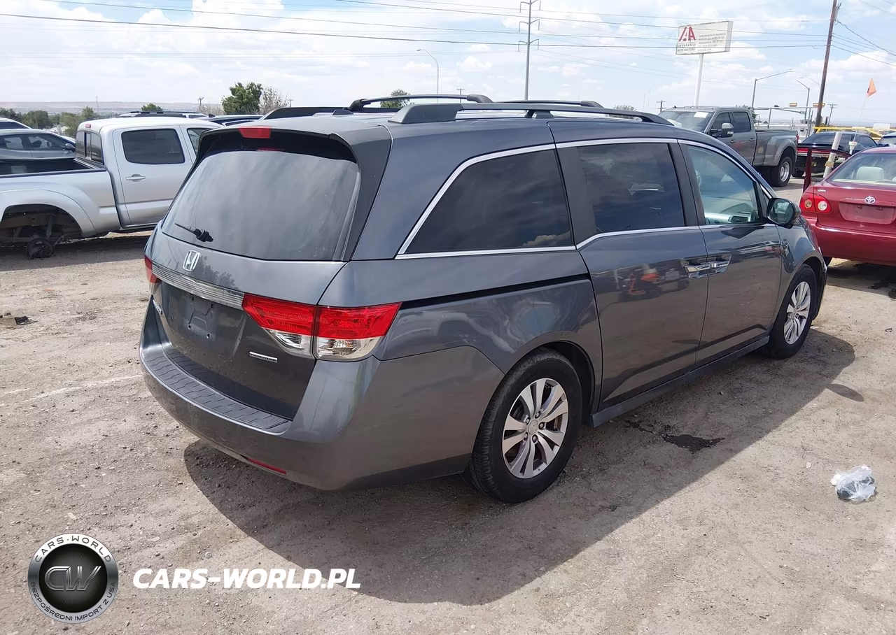 2016 Honda Odyssey Se VIN:5FNRL5H36GB096996 - 4