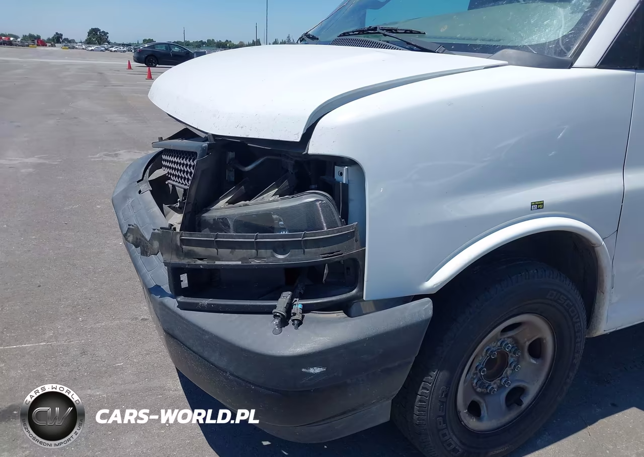 2018 Chevrolet Express 2500 Work Van VIN:1GCWGAFP7J1182159 - 13