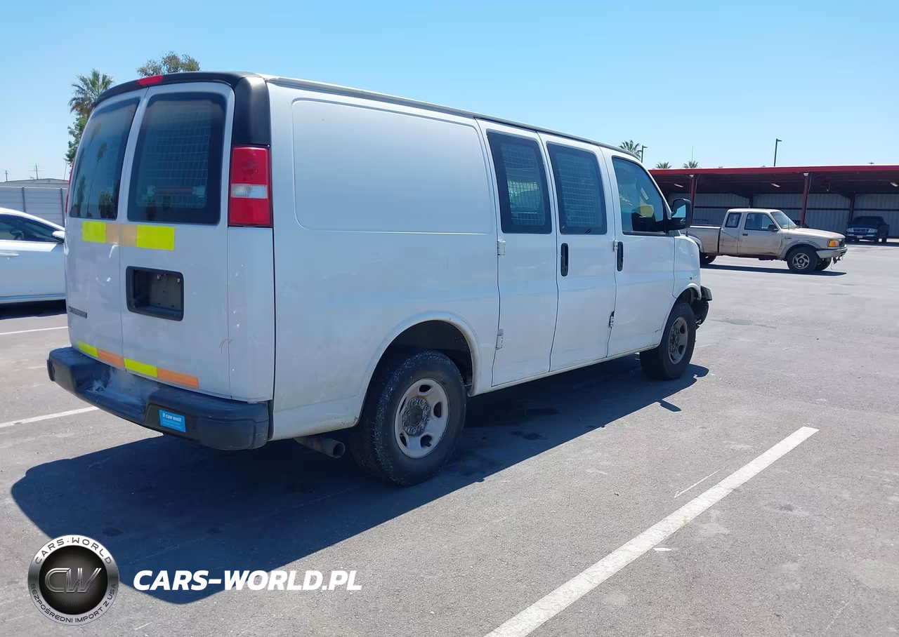 2018 Chevrolet Express 2500 Work Van VIN:1GCWGAFP7J1182159 - 4