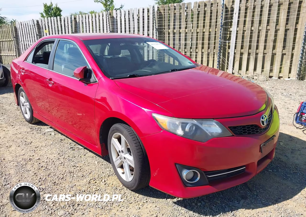 2012 Toyota Camry Se – zdjęcie 1 z 11