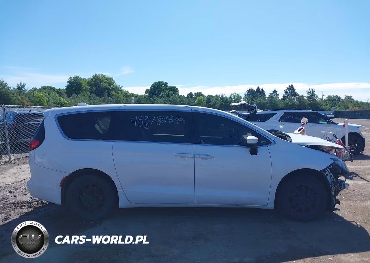 2020 Chrysler Voyager Lx VIN:2C4RC1CG5LR110985 - 13