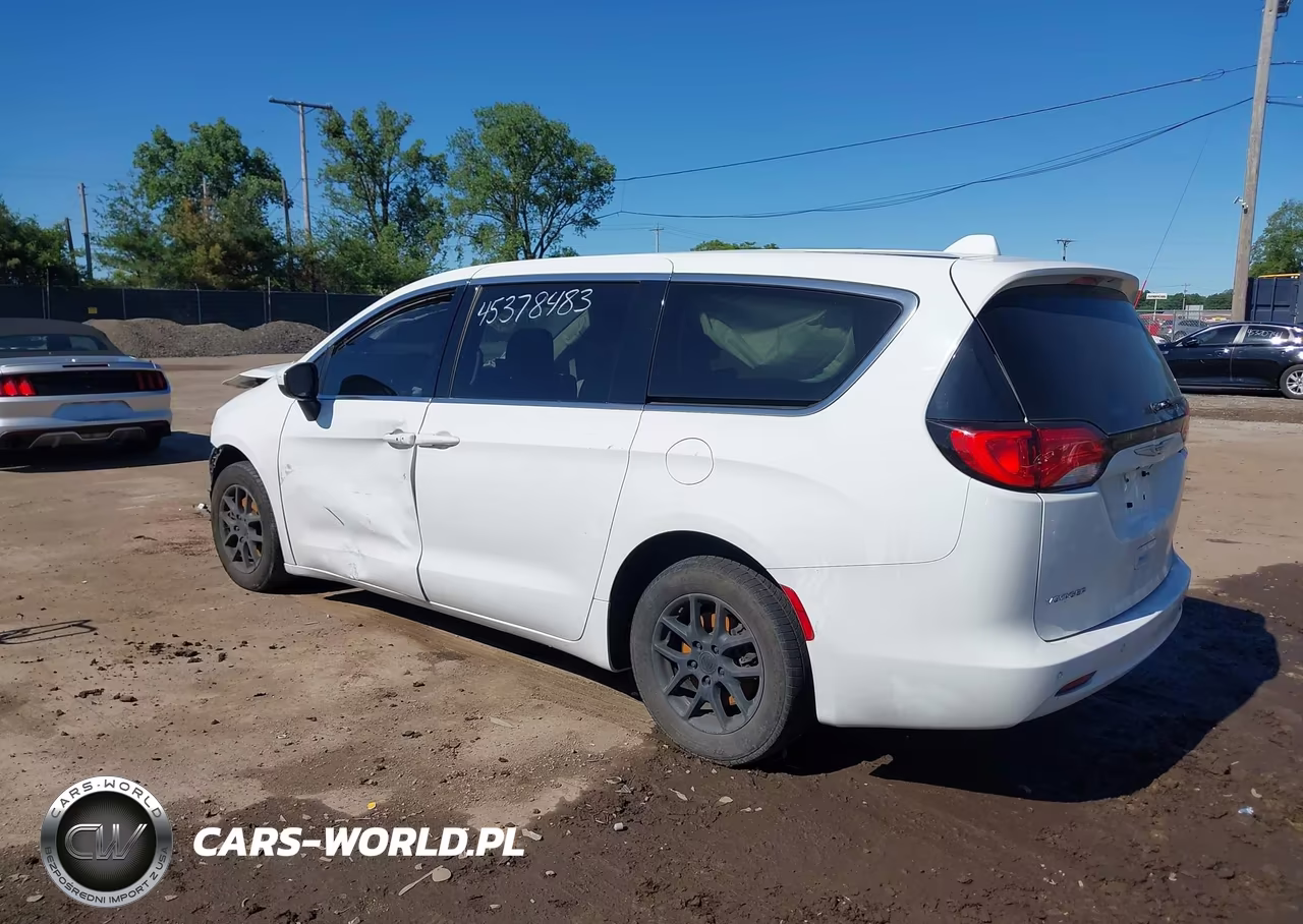 2020 Chrysler Voyager Lx VIN:2C4RC1CG5LR110985 - 3
