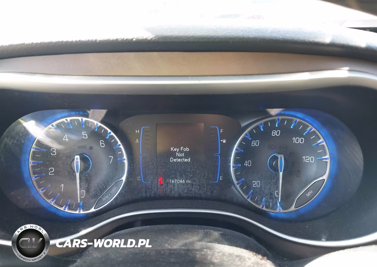 2020 Chrysler Voyager Lx VIN:2C4RC1CG5LR110985 - 7