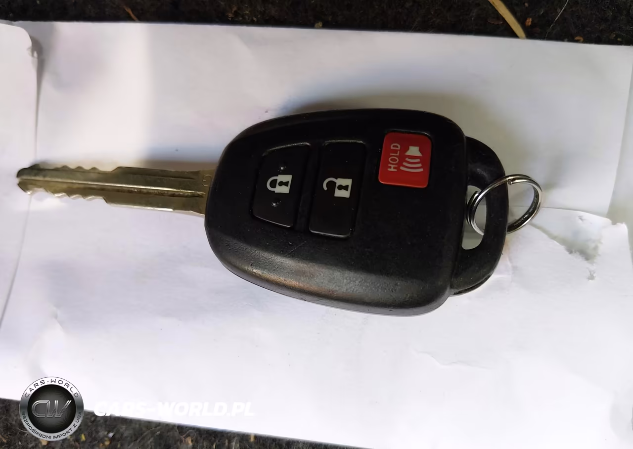 2012 Toyota Prius C Two VIN:JTDKDTB31C1022982 - 11