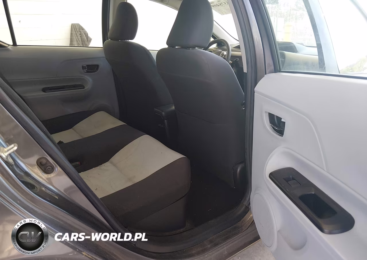2012 Toyota Prius C Two VIN:JTDKDTB31C1022982 - 8