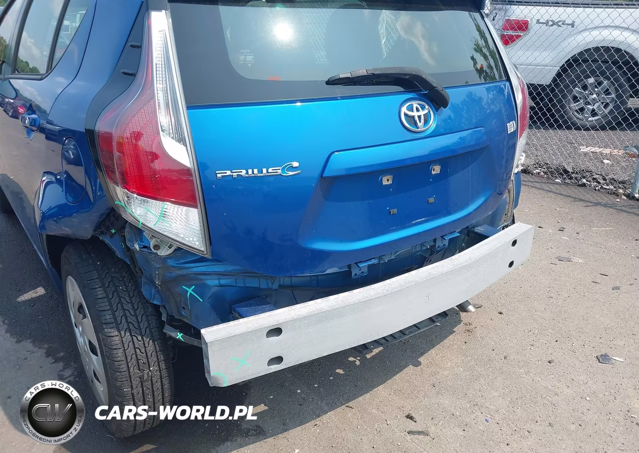 2016 Toyota Prius C Two VIN:JTDKDTB34G1122306 - 6