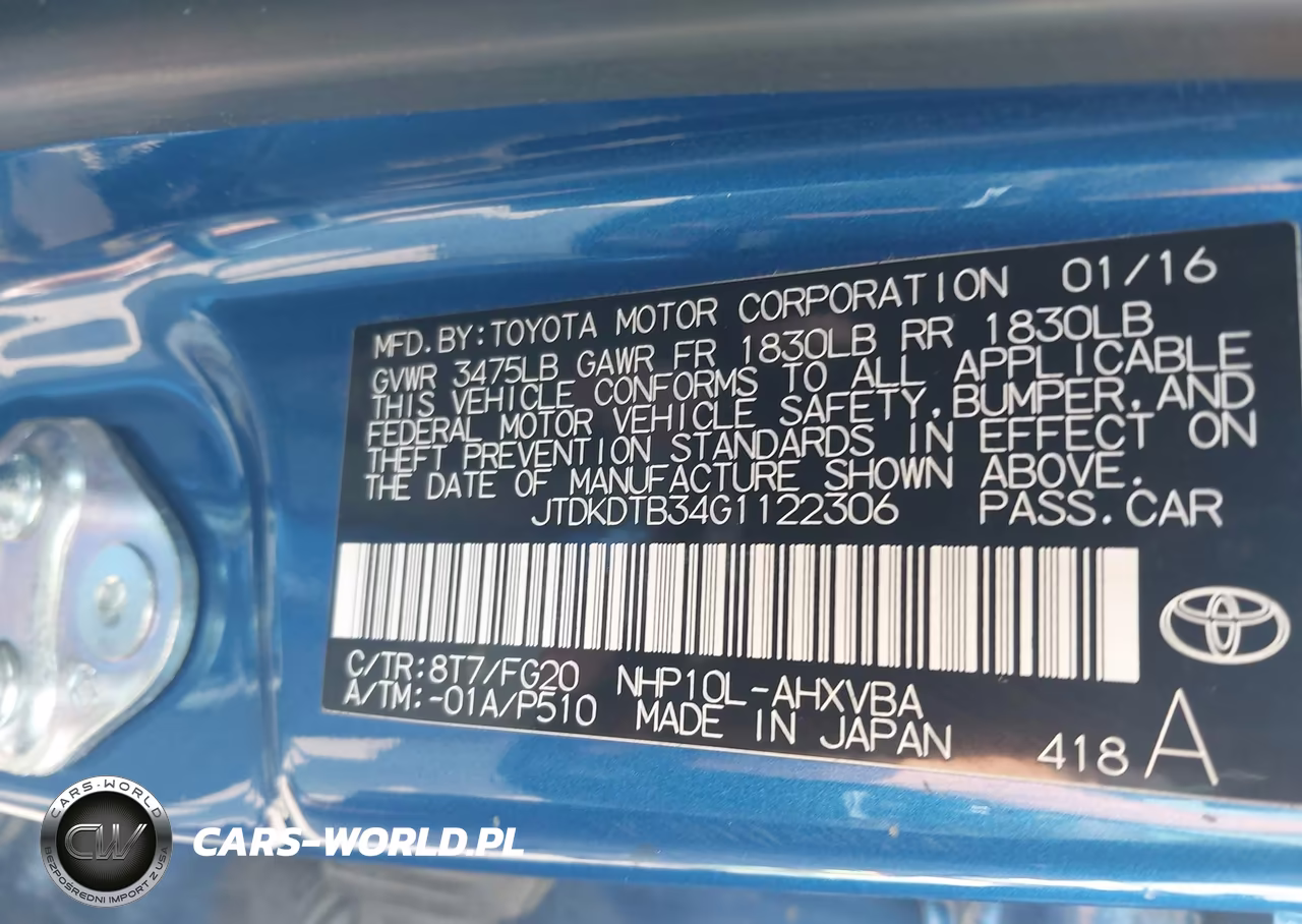 2016 Toyota Prius C Two VIN:JTDKDTB34G1122306 - 9