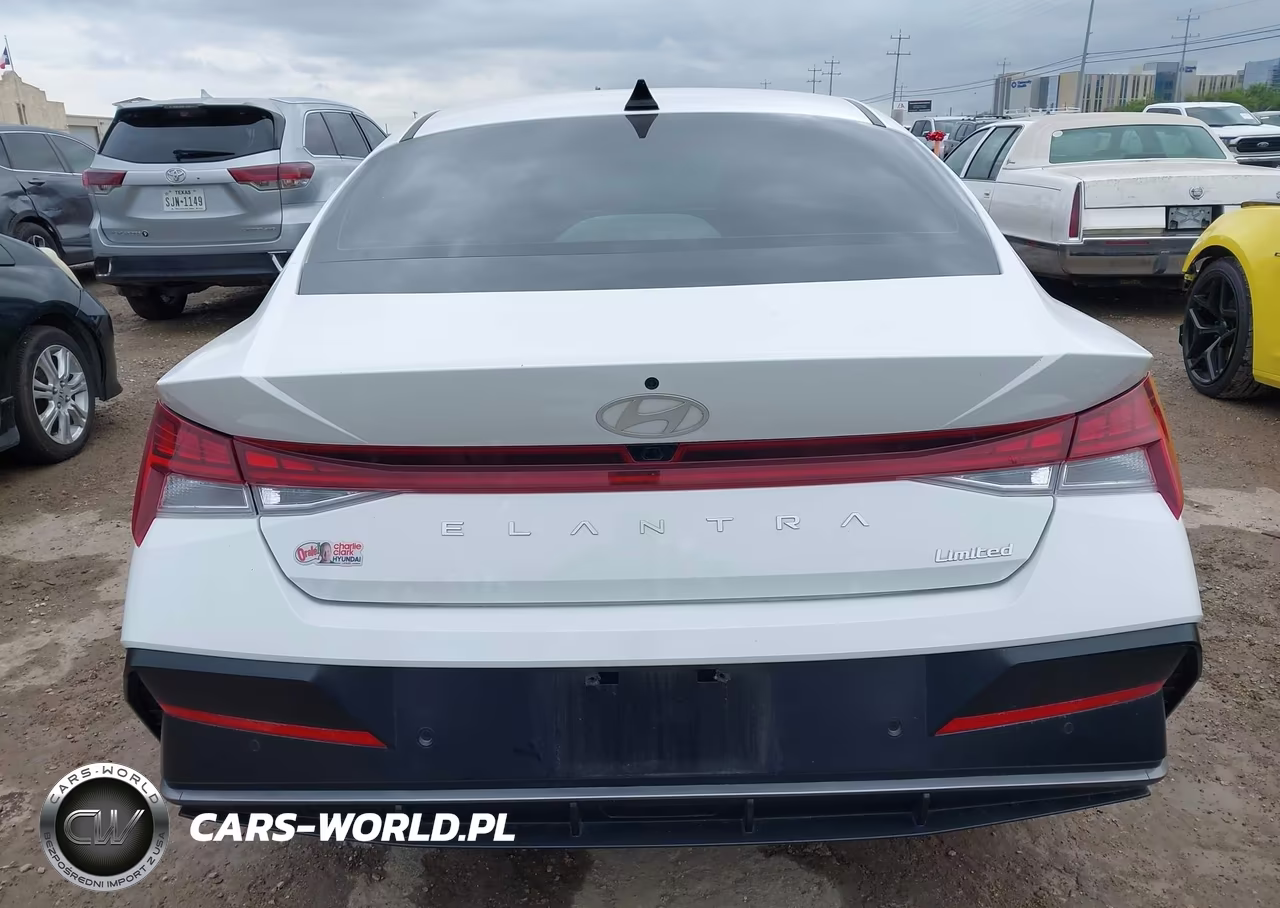2024 Hyundai Elantra Limited VIN:KMHLP4DG5RU743004 - 17
