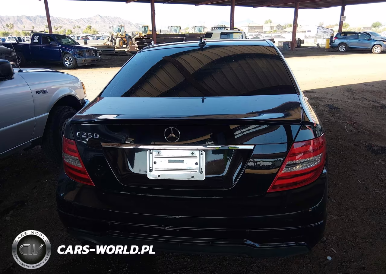 2013 Mercedes-Benz C 250 Sport VIN:WDDGF4HB1DA796936 - 17
