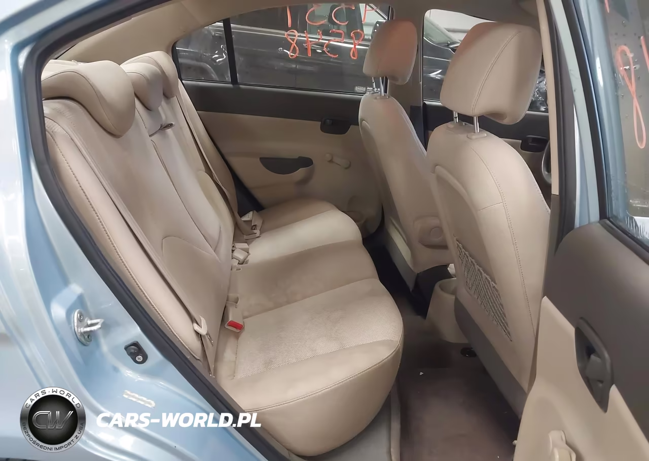 2011 Hyundai Accent Gls VIN:KMHCN4AC8BU621136 - 8
