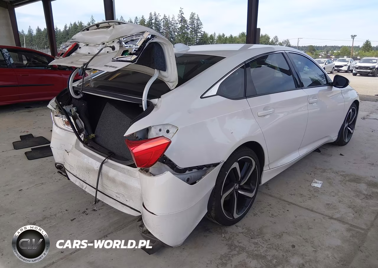2018 Honda Accord Sport VIN:1HGCV1F31JA160357 - 4