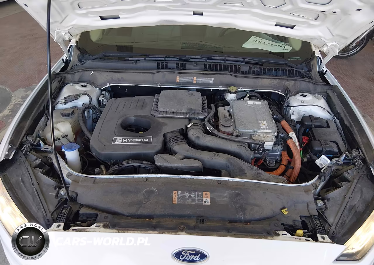 2018 Ford Fusion Hybrid S VIN:3FA6P0UUXJR278916 - 10