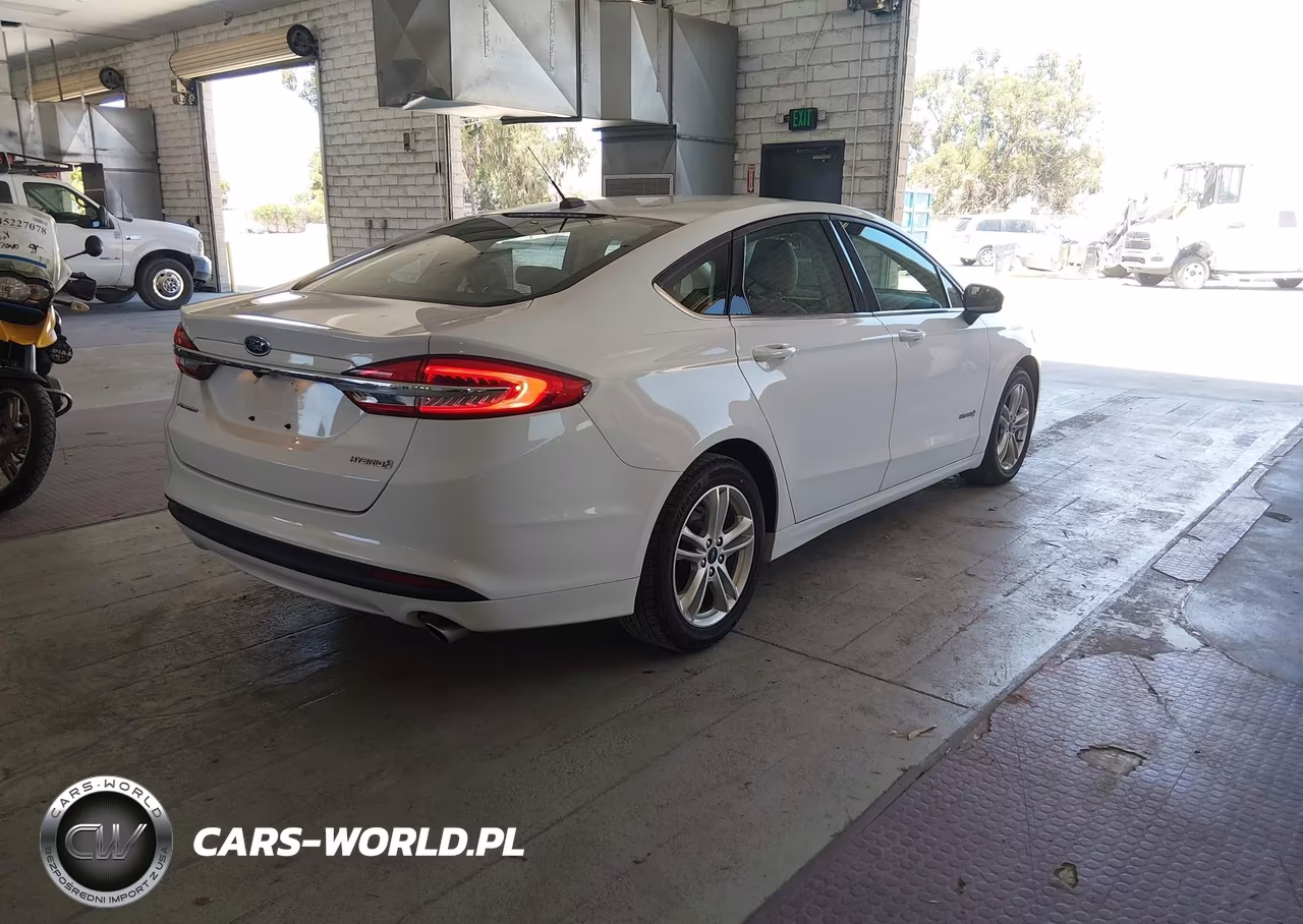 2018 Ford Fusion Hybrid S VIN:3FA6P0UUXJR278916 - 4