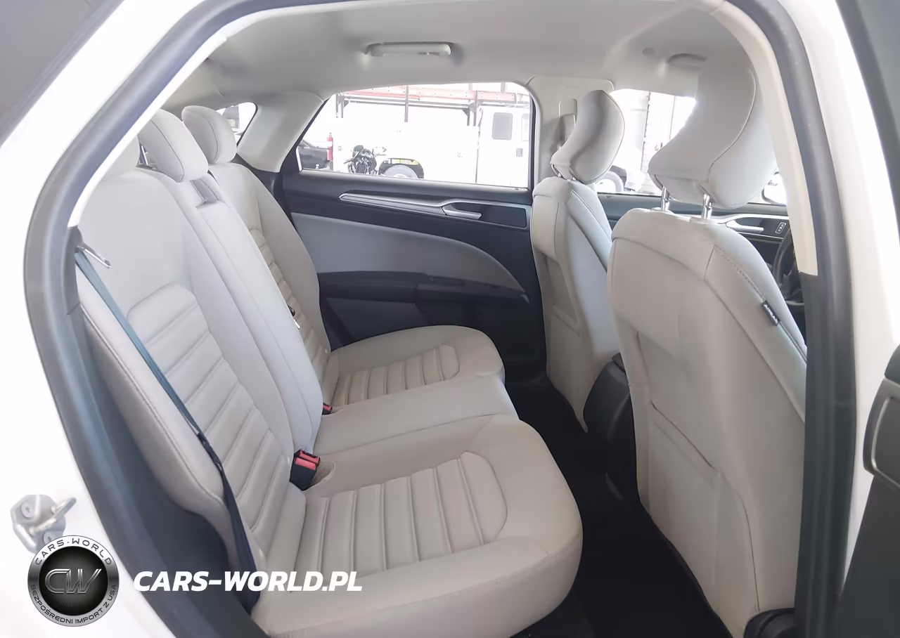 2018 Ford Fusion Hybrid S VIN:3FA6P0UUXJR278916 - 8