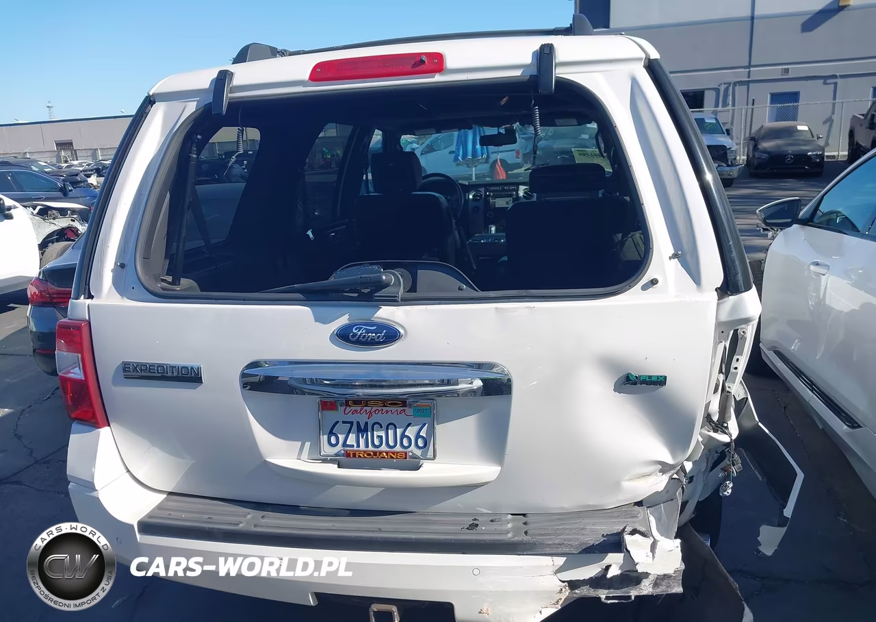 2012 Ford Expedition Limited VIN:1FMJU2A51CEF16787 - 17