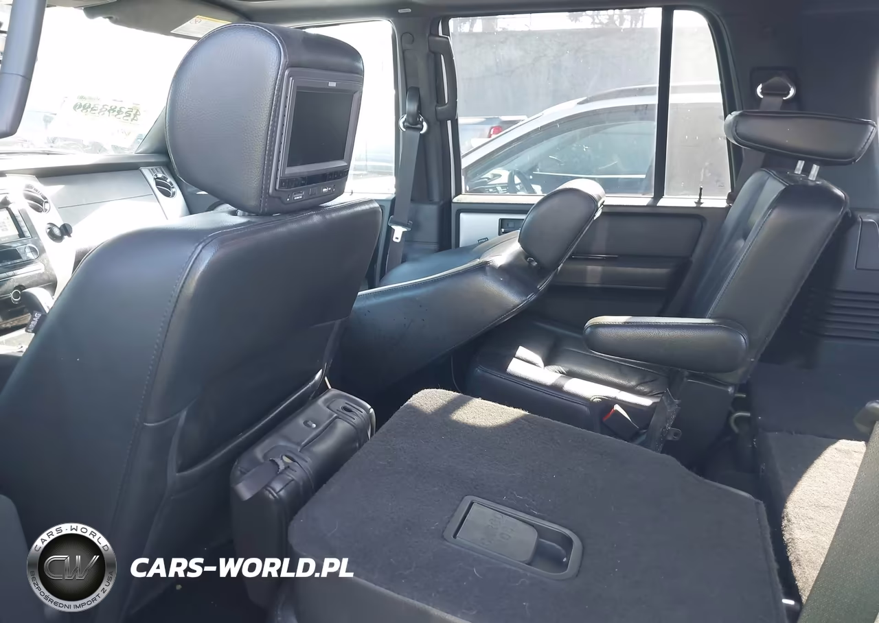 2012 Ford Expedition Limited VIN:1FMJU2A51CEF16787 - 8