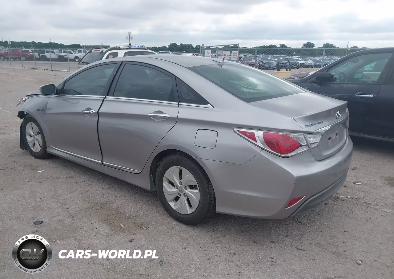 2013 Hyundai Sonata Hybrid VIN:KMHEC4A47DA082567 - 3