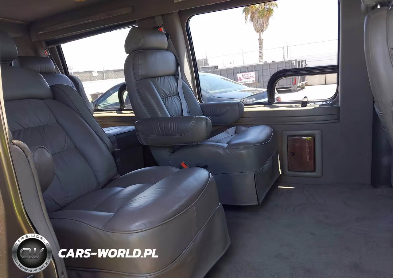 2002 Chevrolet Express VIN:1GBFG15R021232800 - 8