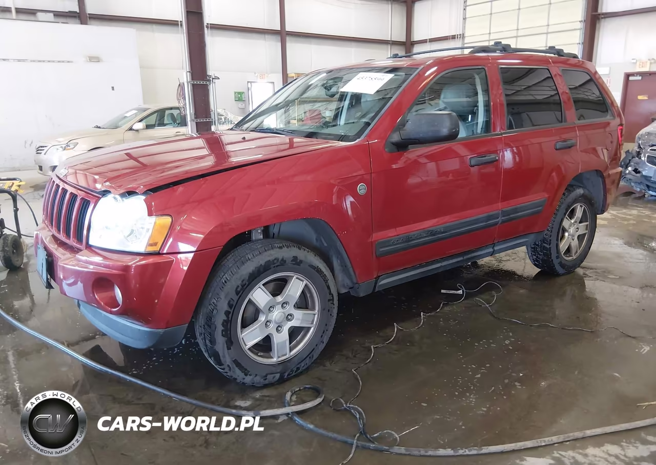 2005 Jeep Grand Cherokee Laredo VIN:1J4HR48N15C628827 - 2