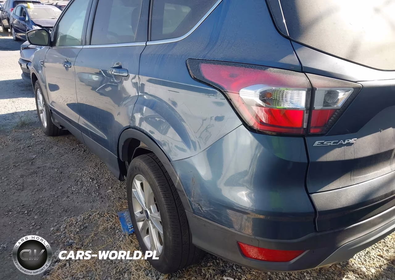 2018 Ford Escape Se VIN:1FMCU9GD9JUC16336 - 3
