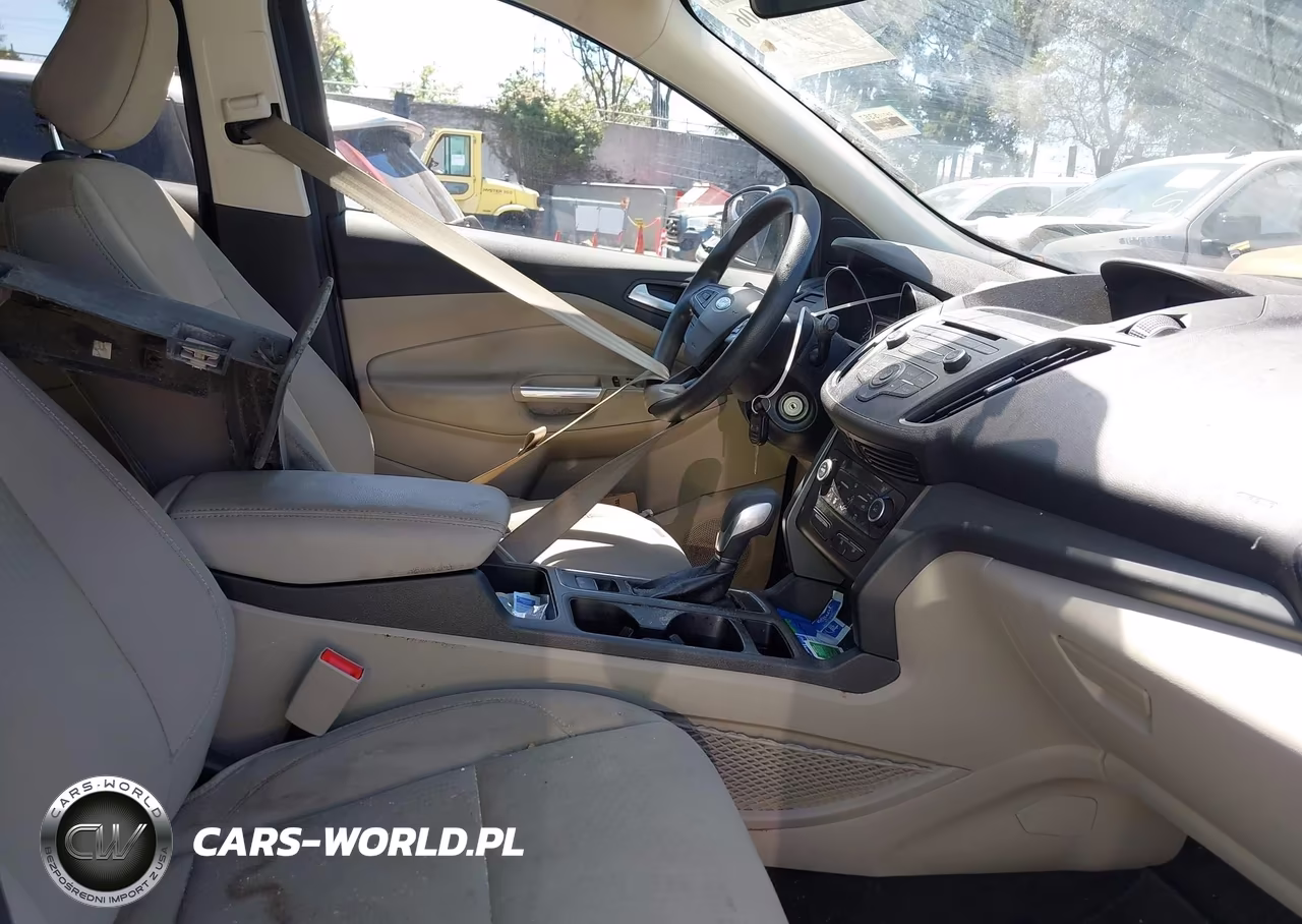 2018 Ford Escape Se VIN:1FMCU9GD9JUC16336 - 5