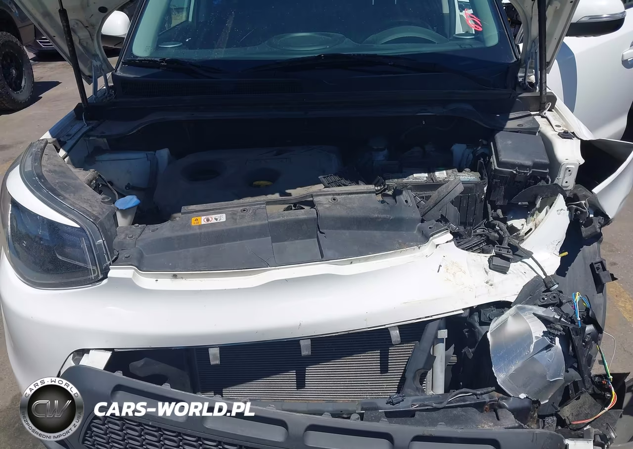 2014 Kia Soul + VIN:KNDJP3A53E7037635 - 10