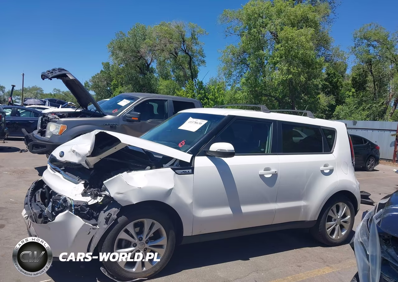 2014 Kia Soul + VIN:KNDJP3A53E7037635 - 14