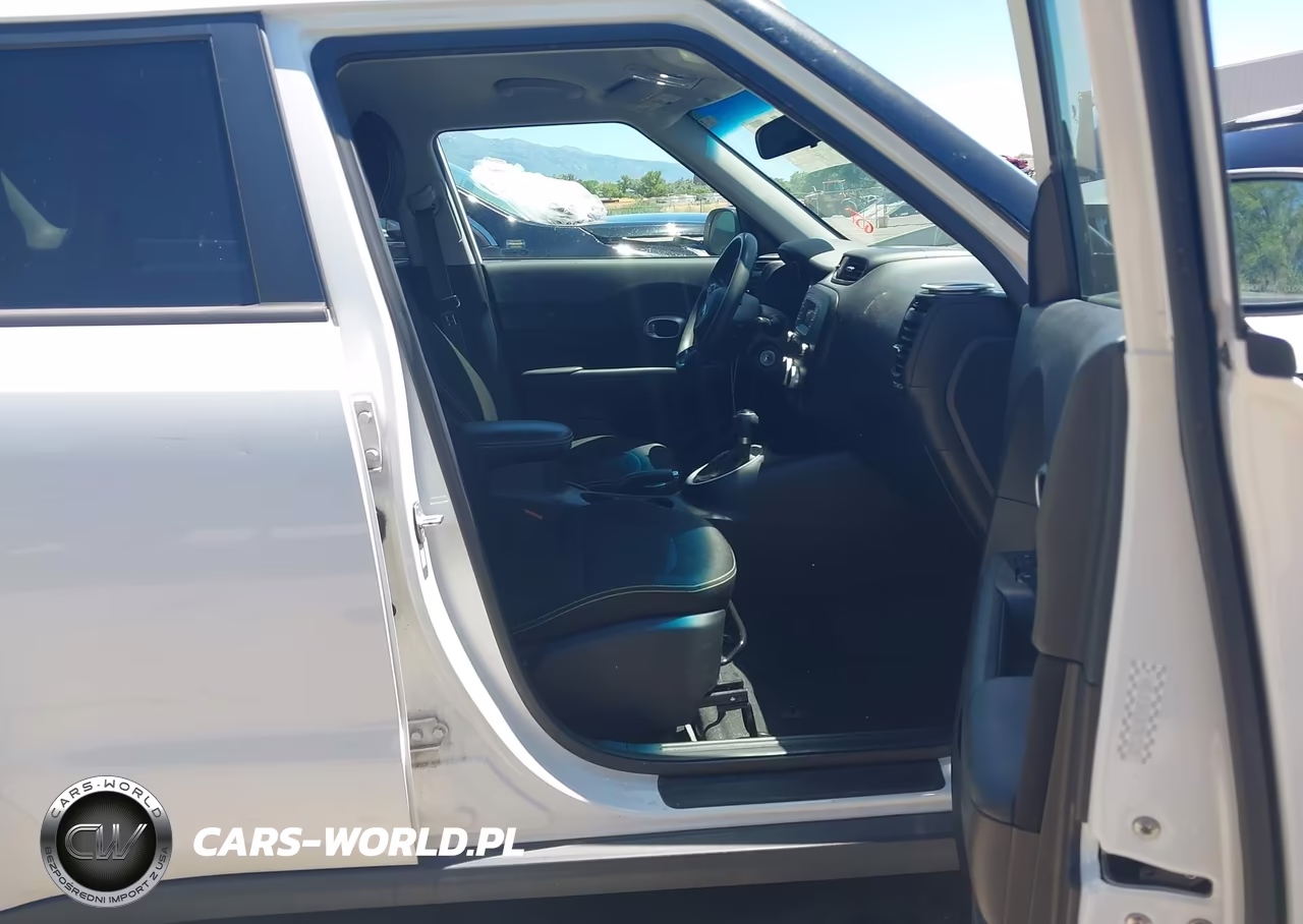 2014 Kia Soul + VIN:KNDJP3A53E7037635 - 5