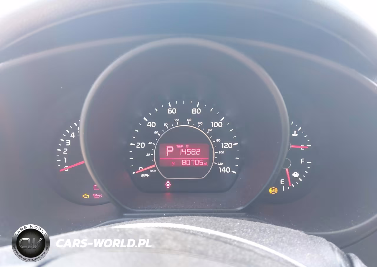 2014 Kia Soul + VIN:KNDJP3A53E7037635 - 7