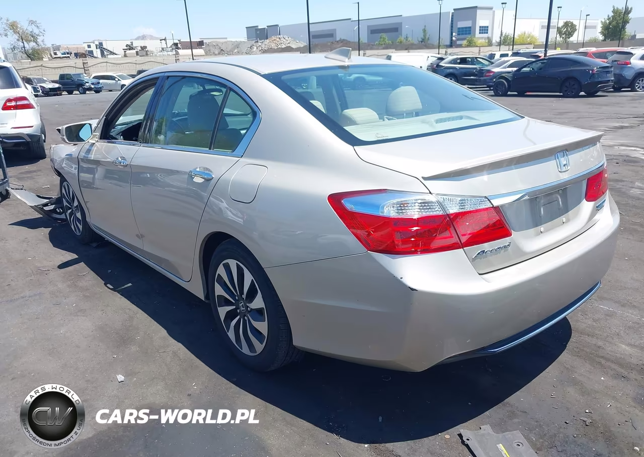 2014 Honda Accord Hybrid Touring VIN:1HGCR6F70EA004482 - 3