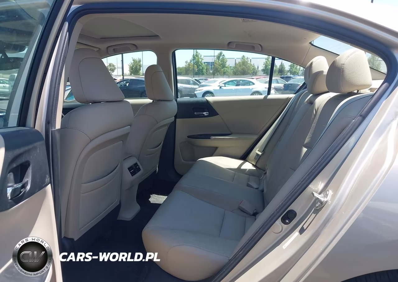 2014 Honda Accord Hybrid Touring VIN:1HGCR6F70EA004482 - 8